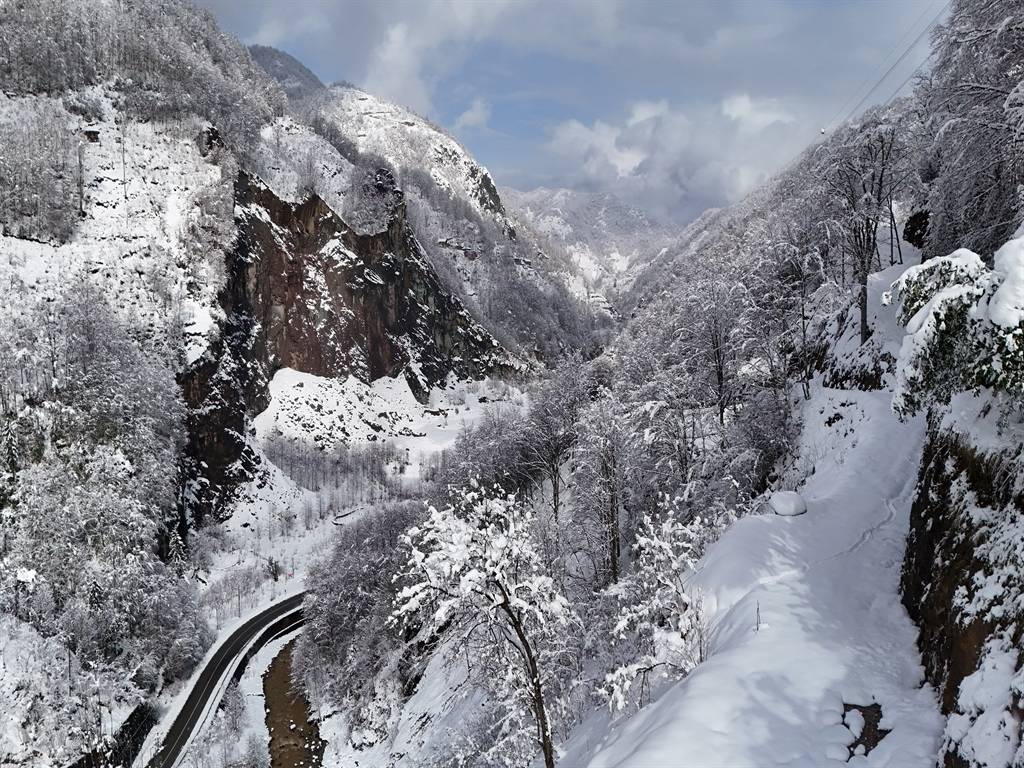 Bu yaylalar kışın bambaşka güzel 8